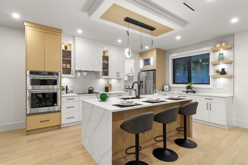 970 Laurel Crt, Coquitlam, BC, V3C5M1 | Card Image