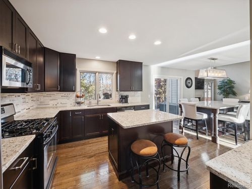 1255 Andover Dr, Wixom, MI, 48393-4802 | Card Image