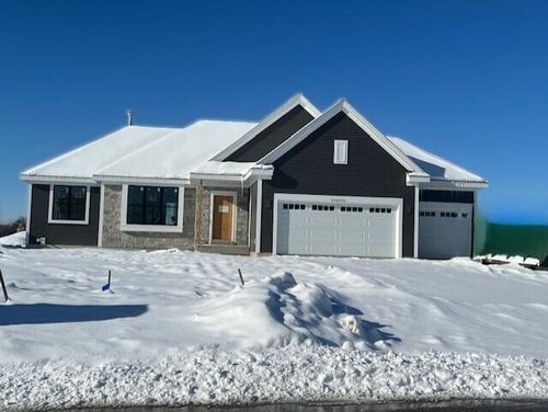 W251N2437 Valleyview Cir, Pewaukee, WI, 53072-1802 | Card Image