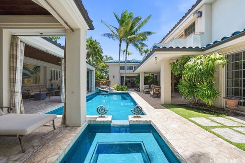 917 Iiwi St, Honolulu, HI, 96816-5221 | Card Image