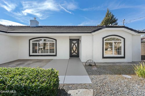 7090 Kenyon Ave, Hesperia, CA, 92345 | Card Image