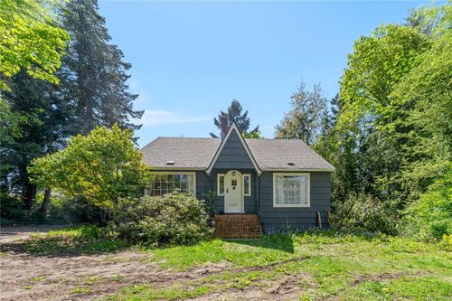 2895 Murray Dr, Saanich, BC, V9A2S6 | Card Image