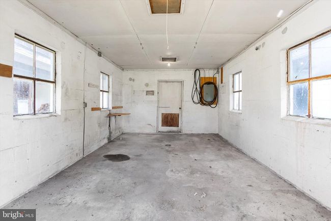 2048 Hinton Rd, House other with 2 bedrooms, 2 bathrooms and null parking in KEARNEYSVILLE WV | Image 80