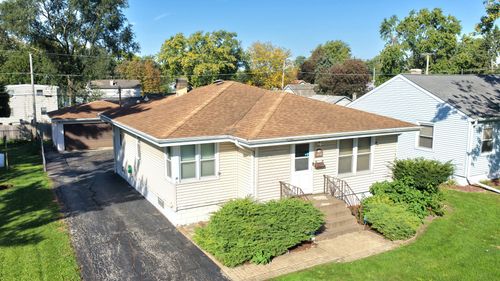 1713 Oakland Ave, Crest Hill, IL, 60403-2461 | Card Image