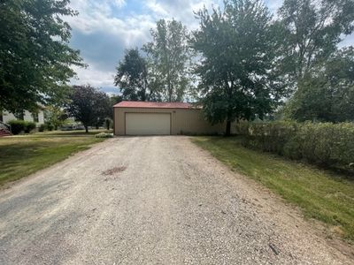 10810 Tabler Road, House other with 4 bedrooms, 3 bathrooms and 3 parking in Morris IL | Image 3