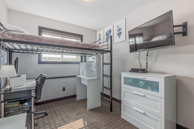 275 Pantego Lane Nw, Home with 3 bedrooms, 2 bathrooms and 2 parking in Calgary AB | Image 15