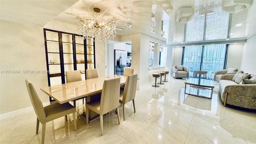 811-210 174th St, Sunny Isles Beach, FL, 33160-3338 | Card Image