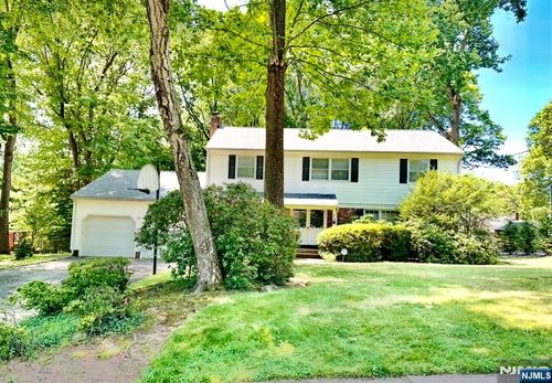 24 Tremont Ter, Livingston, NJ, 07039-3218 | Card Image