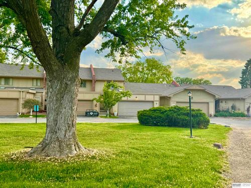 16-6012 Oakcrest Plz, Omaha, NE, 68137-3409 | Card Image