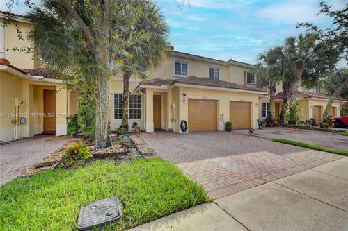 3258-3258 Nw 32nd Ter, Oakland Park, FL, 33309-8215 | Card Image