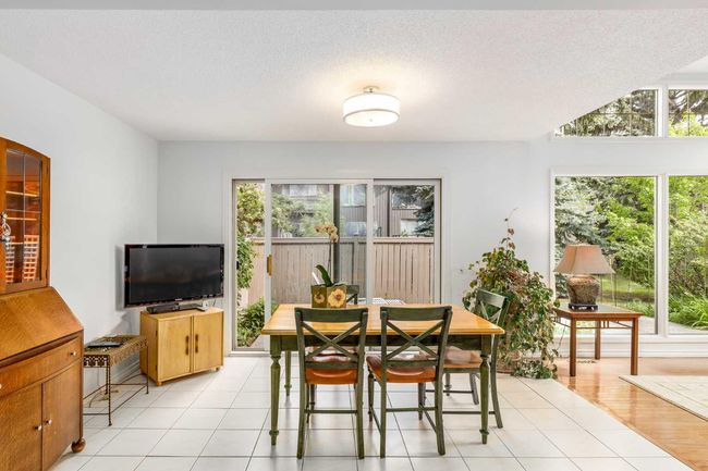 54 - 1815 Varsity Estates Drive Nw, Townhouse with 3 bedrooms, 4 bathrooms and 4 parking in Calgary AB | Image 5