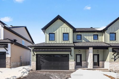 79 Villeneuve St, Moose Creek, ON, K0C1W0 | Card Image