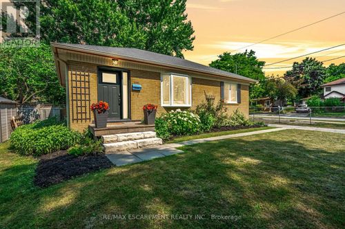 2361 Alma Dale Ave, Burlington, ON, L7P1S2 | Card Image