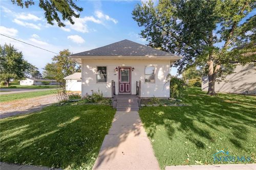 130 S Rock St, Sherwood, OH, 43556-8503 | Card Image