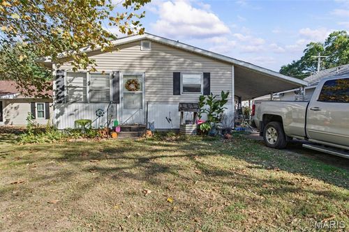 306 Indiana Avenue, South Roxana, IL, 62087 | Card Image