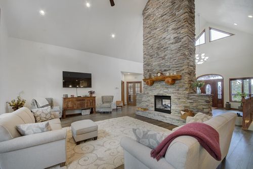 11991 Oak Dr, Whitewood, SD, 57793-3005 | Card Image