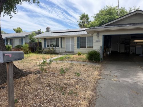 8225 Saratoga Way, Stockton, CA, 95209-2733 | Card Image