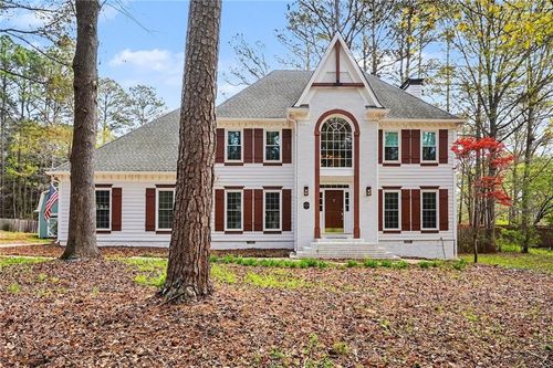 105 Tiffany Ct, Locust Grove, GA, 30248-2118 | Card Image