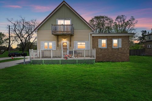 5102 S Nicholson Avenue, Cudahy, WI, 53110 | Card Image