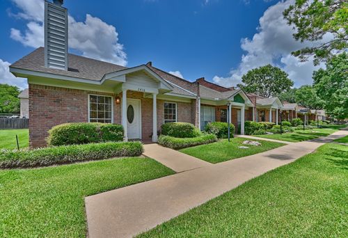 2416 Stone Hollow Dr, Brenham, TX, 77833-5619 | Card Image
