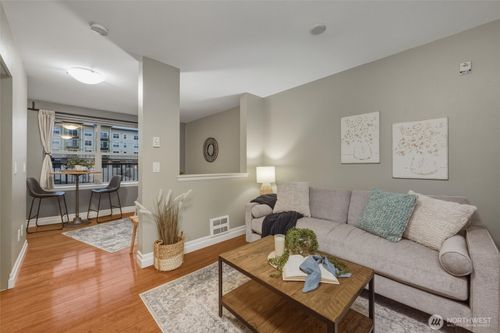 307-960 Harris Ave, Bellingham, WA, 98225-7009 | Card Image
