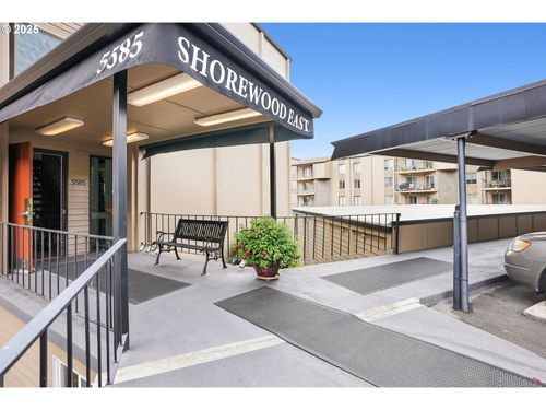 apt-5401-5585 E Evergreen Blvd, Vancouver, WA, 98661-6647 | Card Image