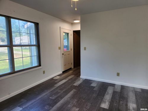 3 Warren Way, Dix, IL, 62830-1455 | Card Image