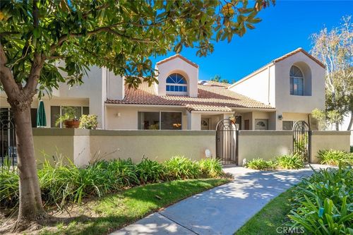 11383 Old Ranch Cir, Chatsworth, CA, 91311-1245 | Card Image