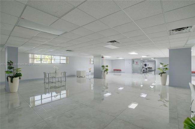 231 - 600 Parkview Dr, Condo with 3 bedrooms, 2 bathrooms and null parking in Hallandale Beach FL | Image 33