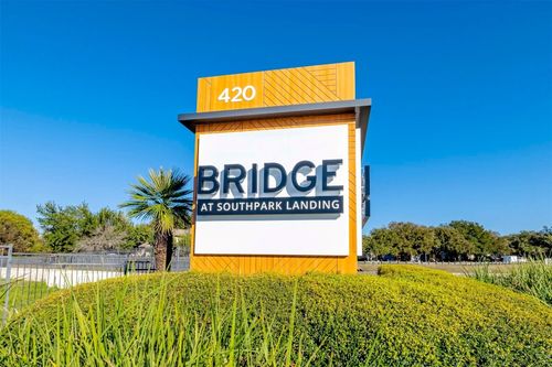 09-0934-420 W Slaughter Ln, Austin, TX, 78748-1692 | Card Image