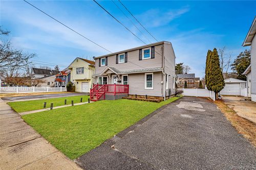 168 Ketcham Ave, Amityville, NY, 11701-3136 | Card Image