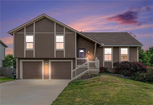 17360 S Ingrid St, Gardner, KS, 66030-9442 | Card Image