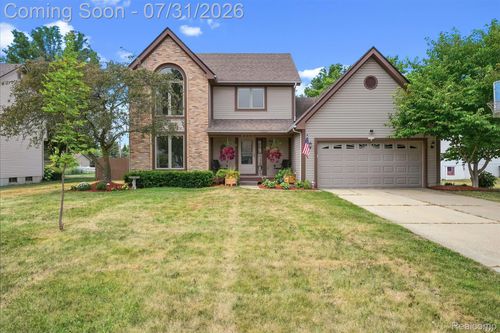 6054 Chatham Ct, Grand Blanc, MI, 48439-9756 | Card Image