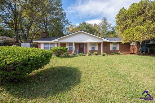 111 Briarwood Drive, Warner Robins, GA, 31088 | Card Image