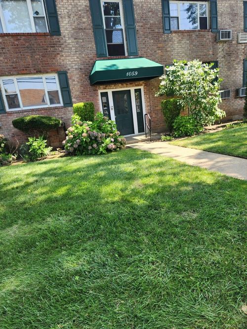 apt-1-1059 Rottkamp St, Valley Stream, NY, 11580-2212 | Card Image