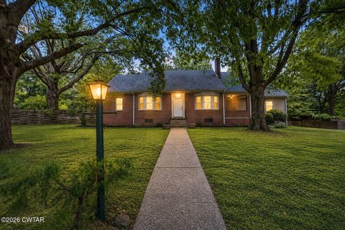 450 North Ave, Henderson, TN, 38340-1820 | Card Image