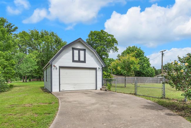 820 Lipscomb St, House other with 3 bedrooms, 2 bathrooms and null parking in Bonham TX | Image 30