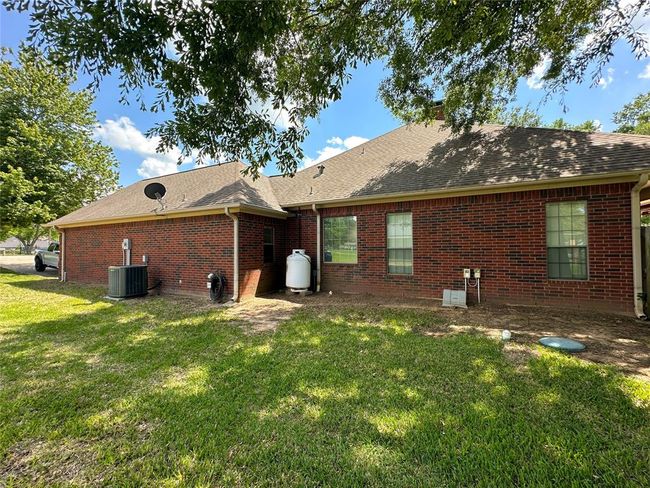 253 County Road 3527, House other with 3 bedrooms, 2 bathrooms and null parking in Bullard TX | Image 32
