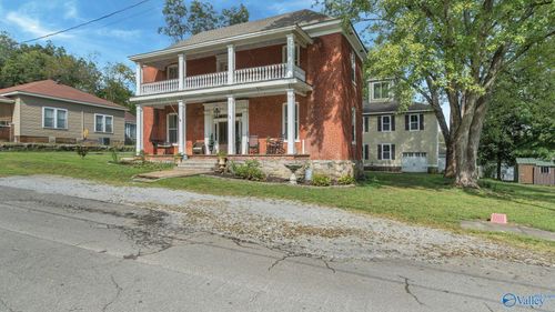 211 Church St, Stevenson, AL, 35772 | Card Image