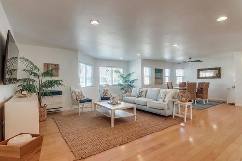 133 Palm Ave, Imperial Beach, CA, 91932-1047 | Card Image