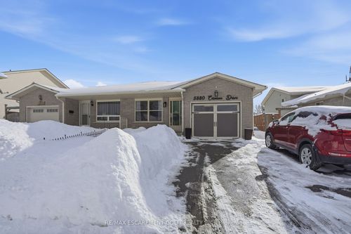 main-5880 Crimson Drive, Niagara Falls, ON, L2G7T7 | Card Image