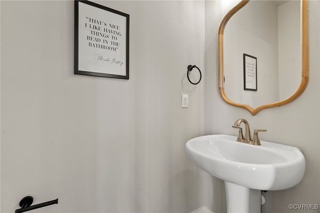 Bathroom with sink | Image 11