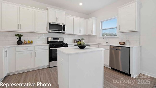 136 Mary Locke Way, House other with 3 bedrooms, 3 bathrooms and null parking in Statesville NC | Image 5