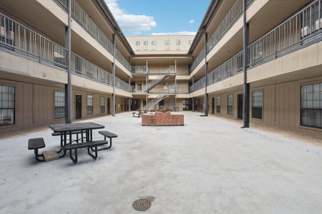 APT-210 - 2401 Leon St, Condo with 2 bedrooms, 2 bathrooms and 2 parking in Austin TX | Image 27