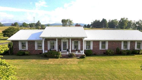 261 Seven Mile Ford Rd, Marion, VA, 24354-6152 | Card Image