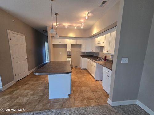apt-b3-200 Lighthouse Ln, Cedar Point, NC, 28584-8830 | Card Image