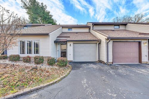 517 Dillon Dr, Vinton, VA, 24179-2846 | Card Image