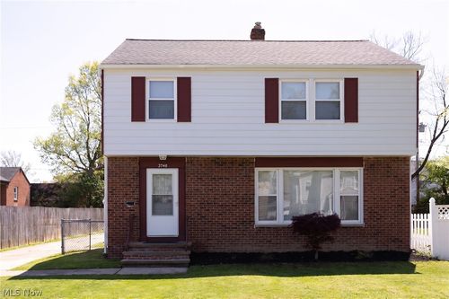 3748 Shannon Rd, Cleveland Heights, OH, 44118-1931 | Card Image