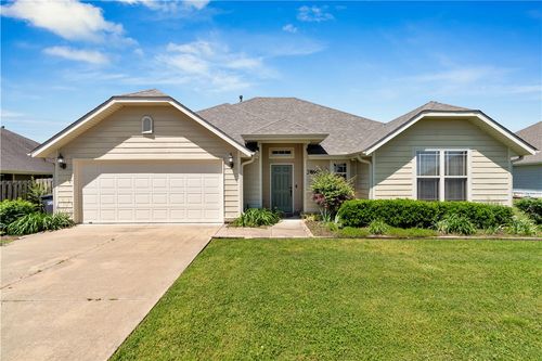 3890 Deerhurst St, Springdale, AR, 72764-6696 | Card Image