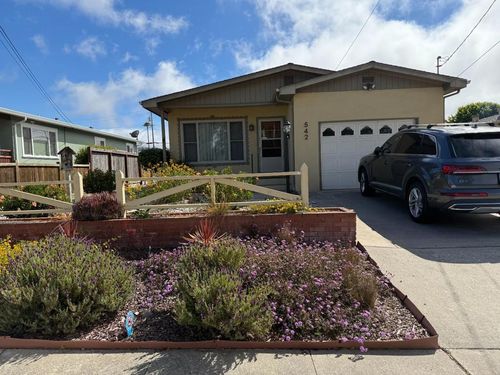 542 English Ave, Monterey, CA, 93940-4009 | Card Image
